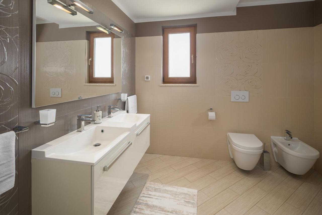 Villa Alena Porec Esterno foto