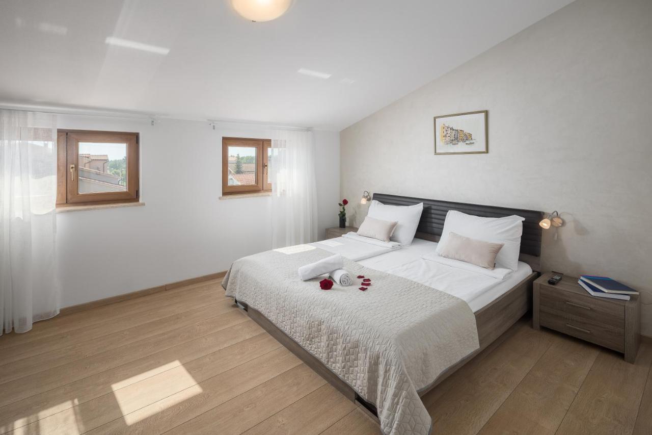 Villa Alena Porec Esterno foto