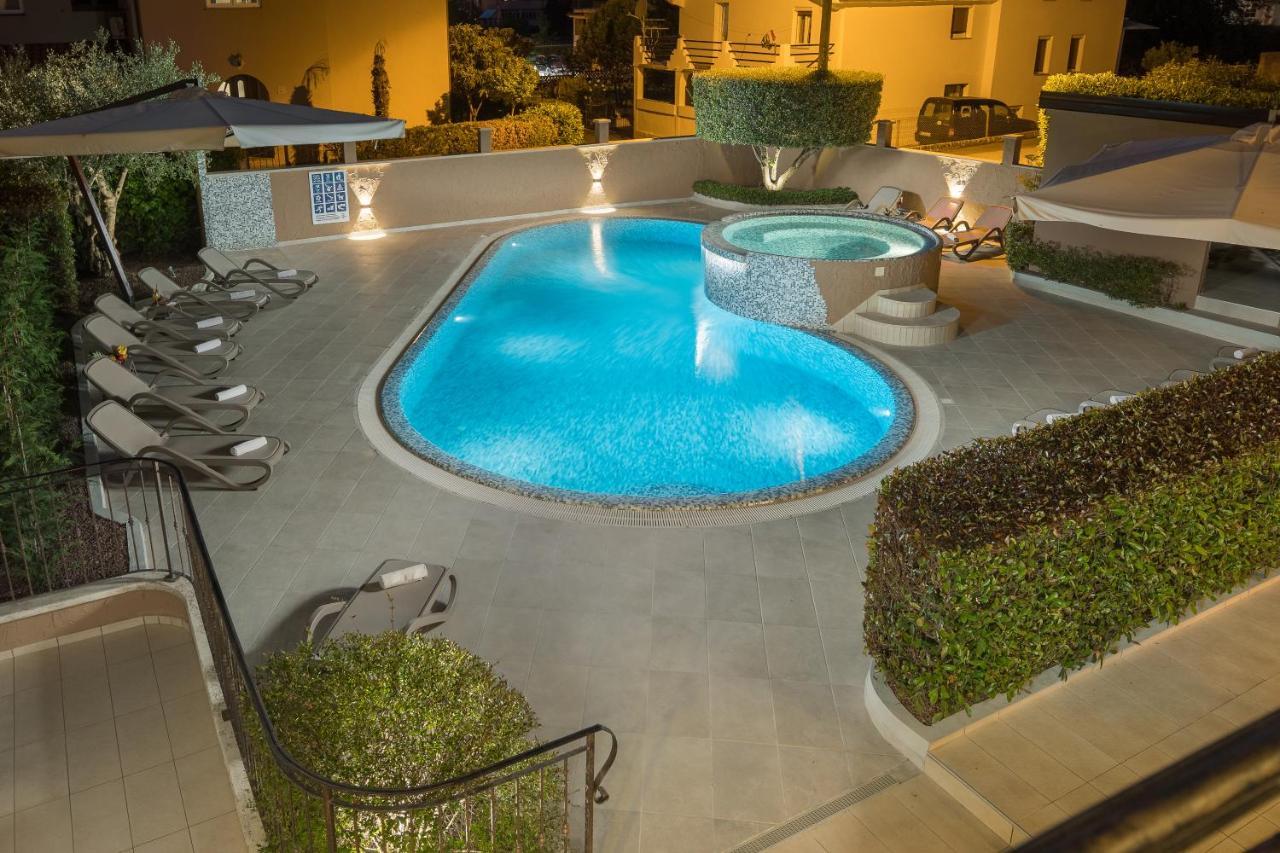 Villa Alena Porec Esterno foto