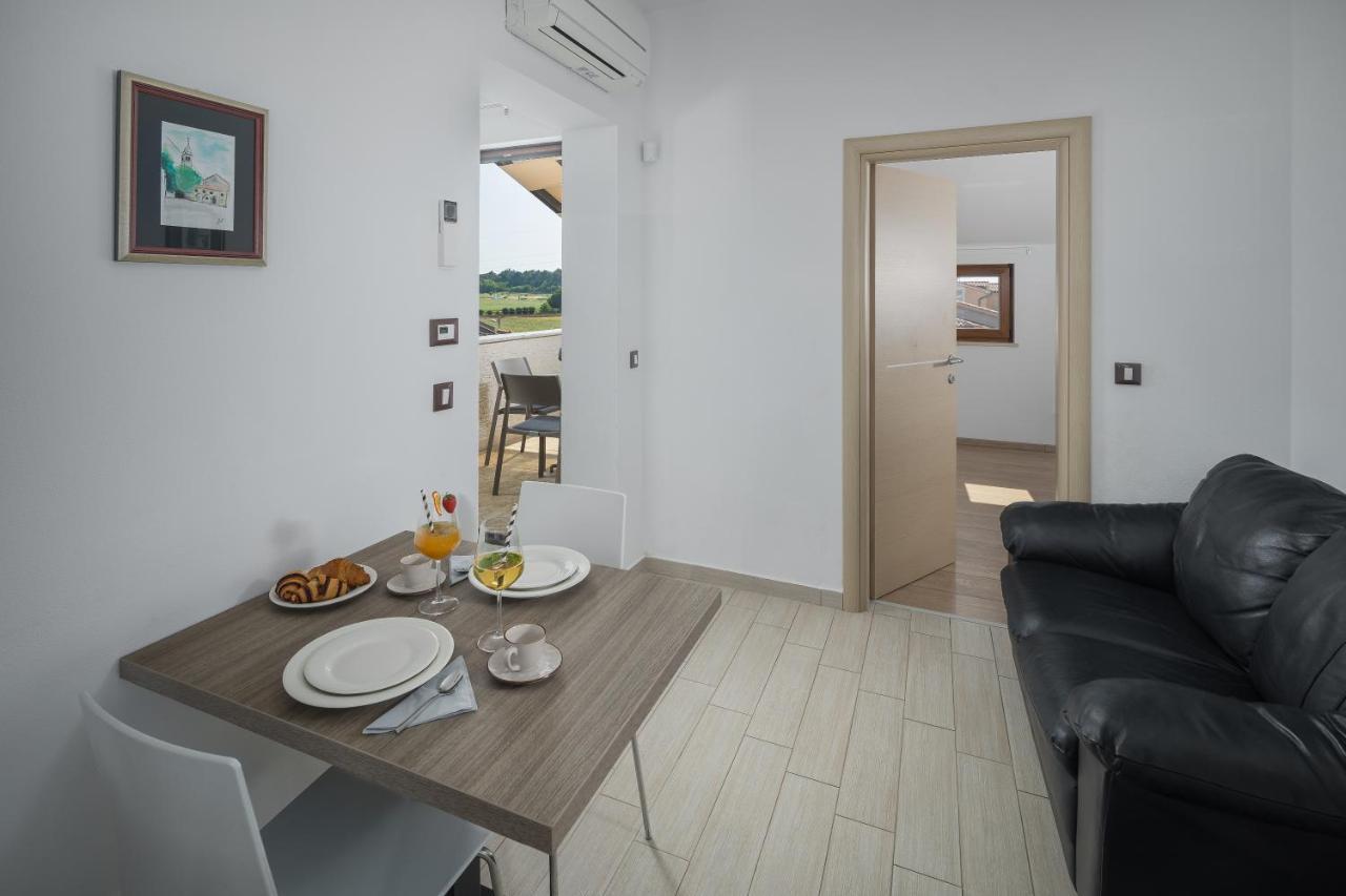 Villa Alena Porec Esterno foto